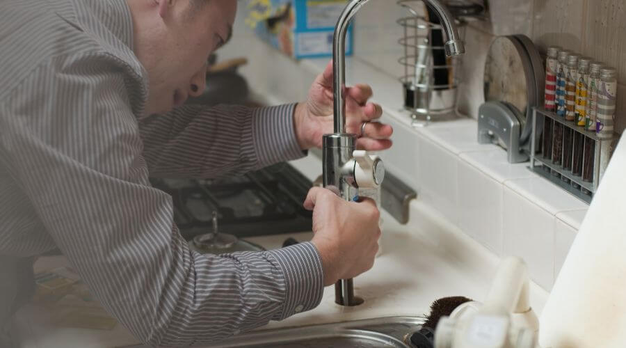 Local water heater installation in Quincy, MO